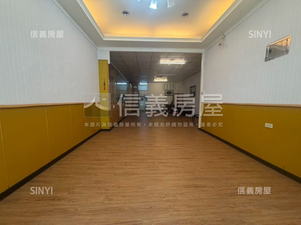 近中壢夜市一樓店面房屋室內格局與周邊環境