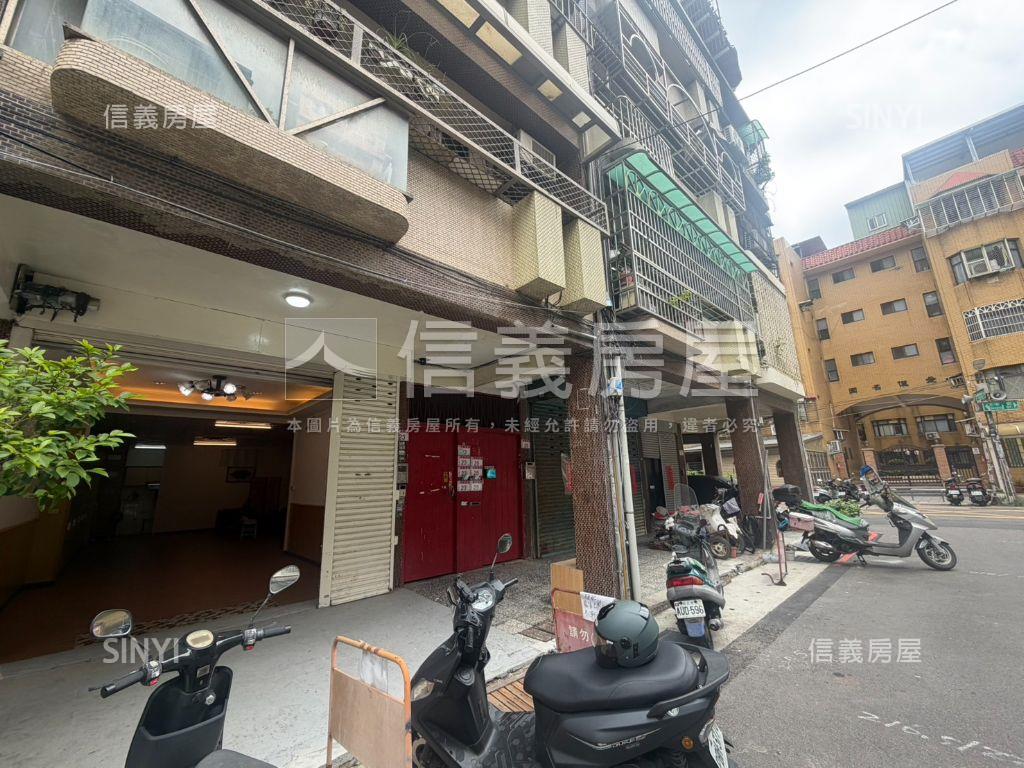 近中壢夜市一樓店面房屋室內格局與周邊環境