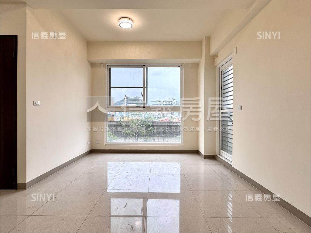 仁武全新未住透天房屋室內格局與周邊環境