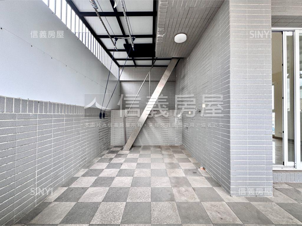 仁武全新未住透天房屋室內格局與周邊環境