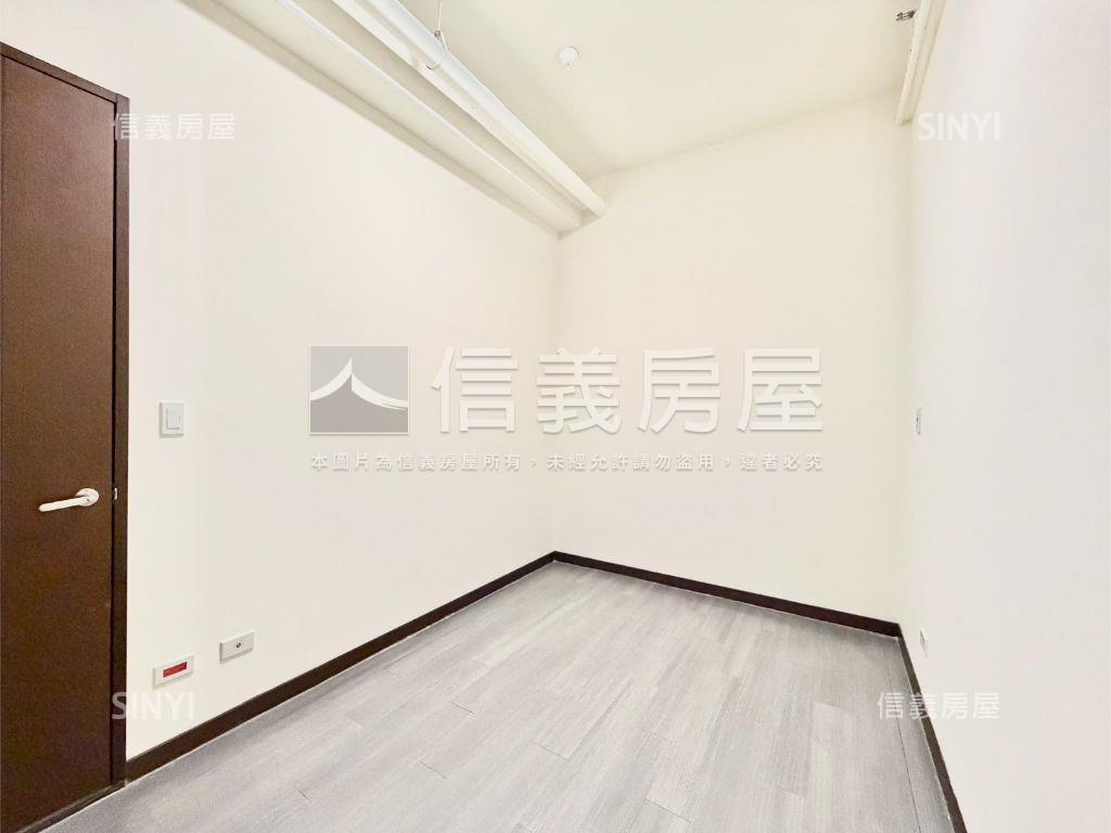 國賓大悅低總價兩房平車位房屋室內格局與周邊環境