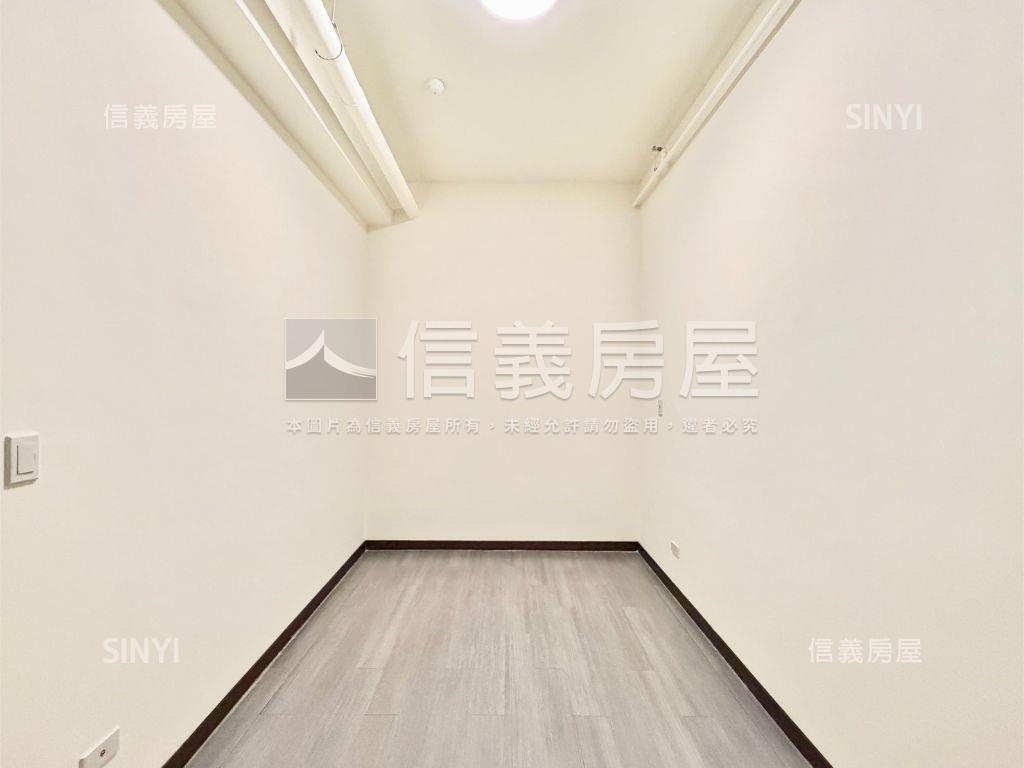 國賓大悅低總價兩房平車位房屋室內格局與周邊環境