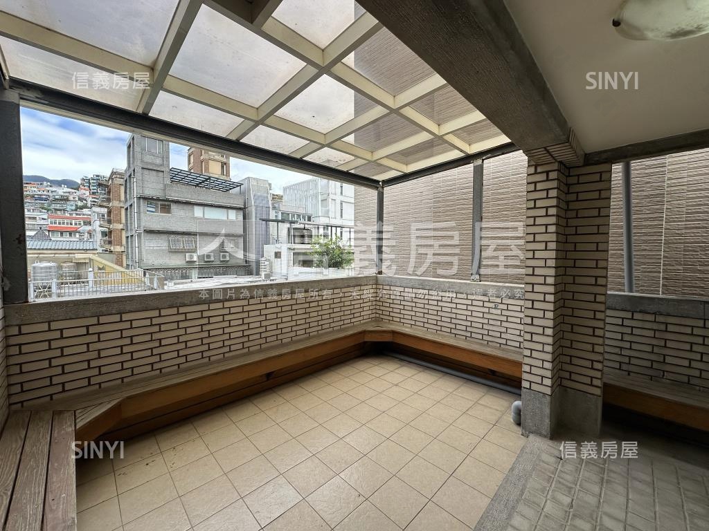 奇岩別莊屋況漂亮美墅房屋室內格局與周邊環境