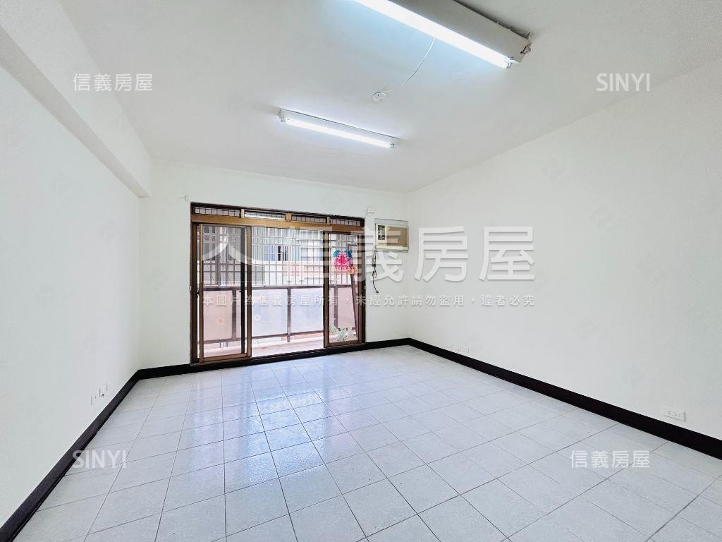 愛八街四房車位房屋室內格局與周邊環境