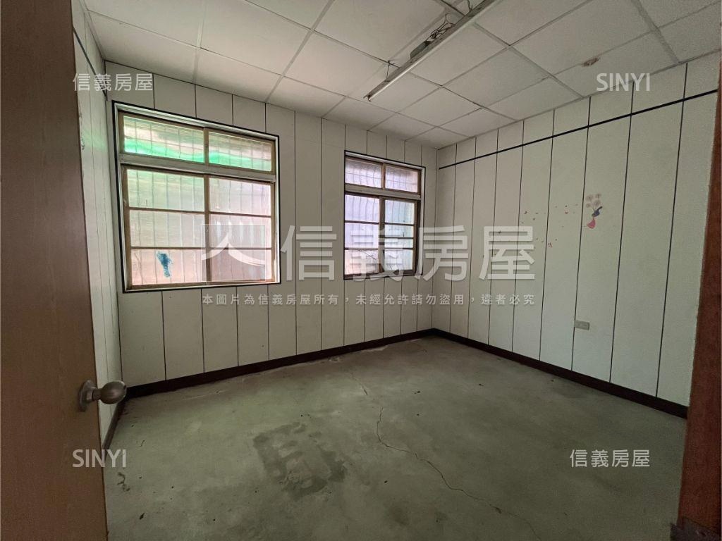 歸仁漂亮土地採光啵亮房屋室內格局與周邊環境