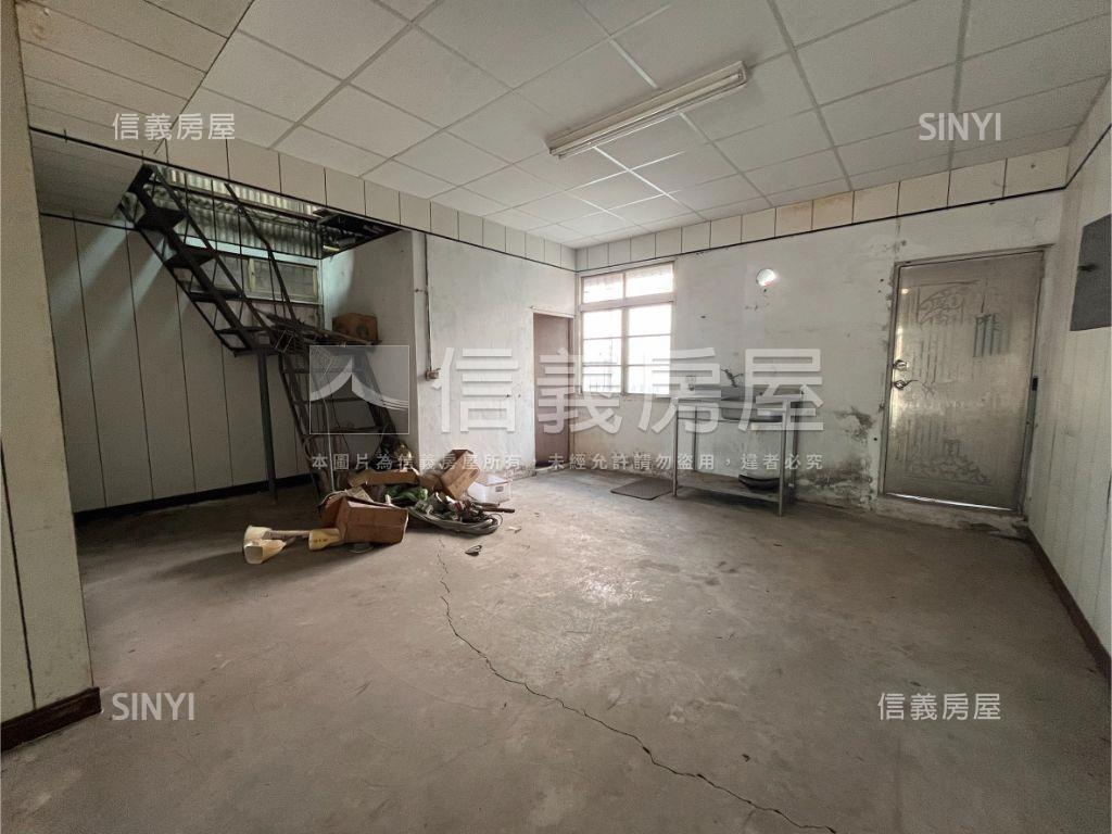 歸仁漂亮土地採光啵亮房屋室內格局與周邊環境