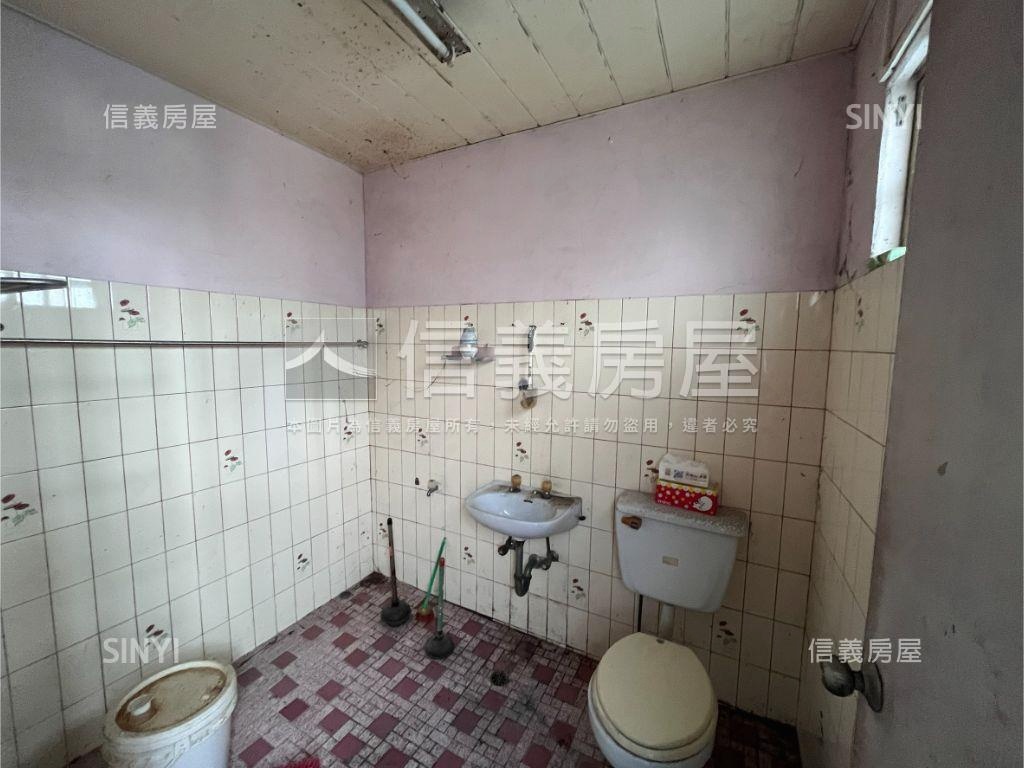 歸仁漂亮土地採光啵亮房屋室內格局與周邊環境