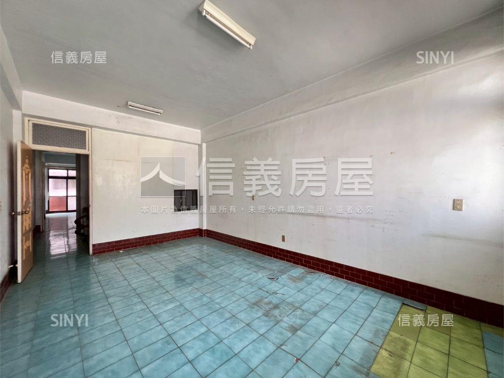 民族路活巷生活機能佳透天房屋室內格局與周邊環境