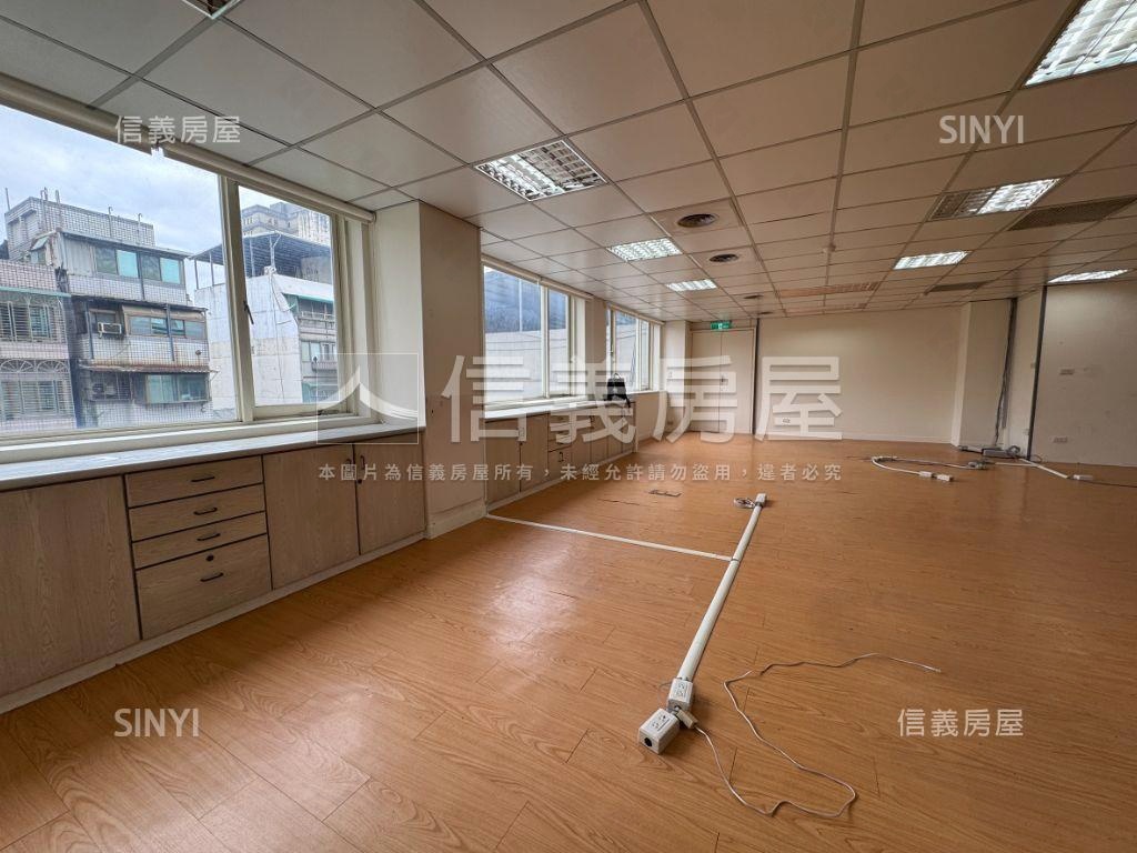華聯松江南京雙捷優質辦公房屋室內格局與周邊環境