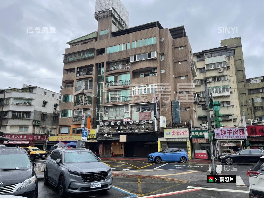 延吉三角窗面寬店辦附車位房屋室內格局與周邊環境