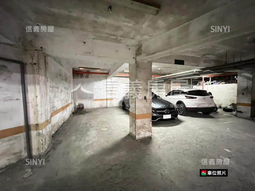 延吉三角窗面寬店辦附車位房屋室內格局與周邊環境