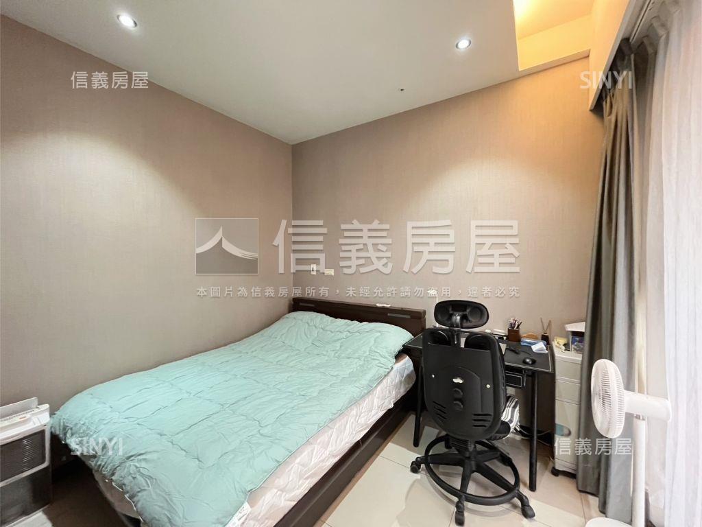 合康雲極高樓層兩房雙車位房屋室內格局與周邊環境