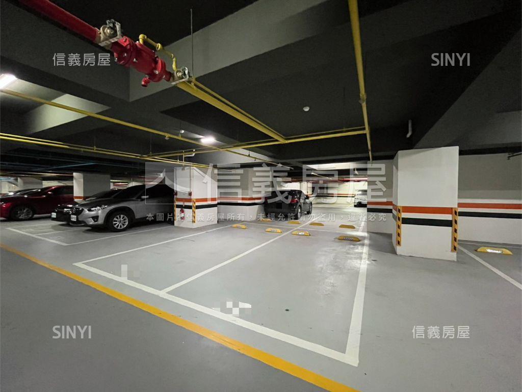 合康雲極高樓層兩房雙車位房屋室內格局與周邊環境