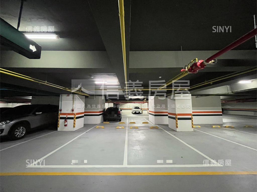 合康雲極高樓層兩房雙車位房屋室內格局與周邊環境