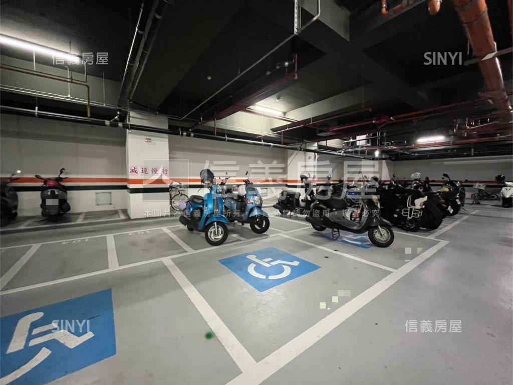 合康雲極高樓層兩房雙車位房屋室內格局與周邊環境