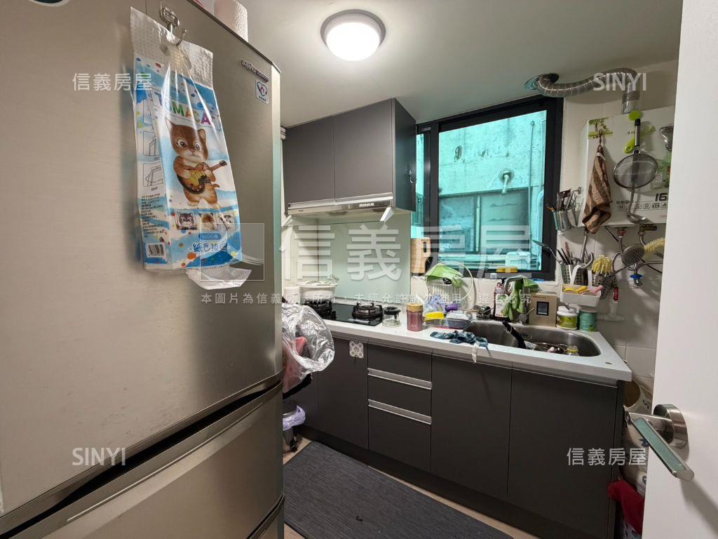 民生社區力霸景華華廈房屋室內格局與周邊環境