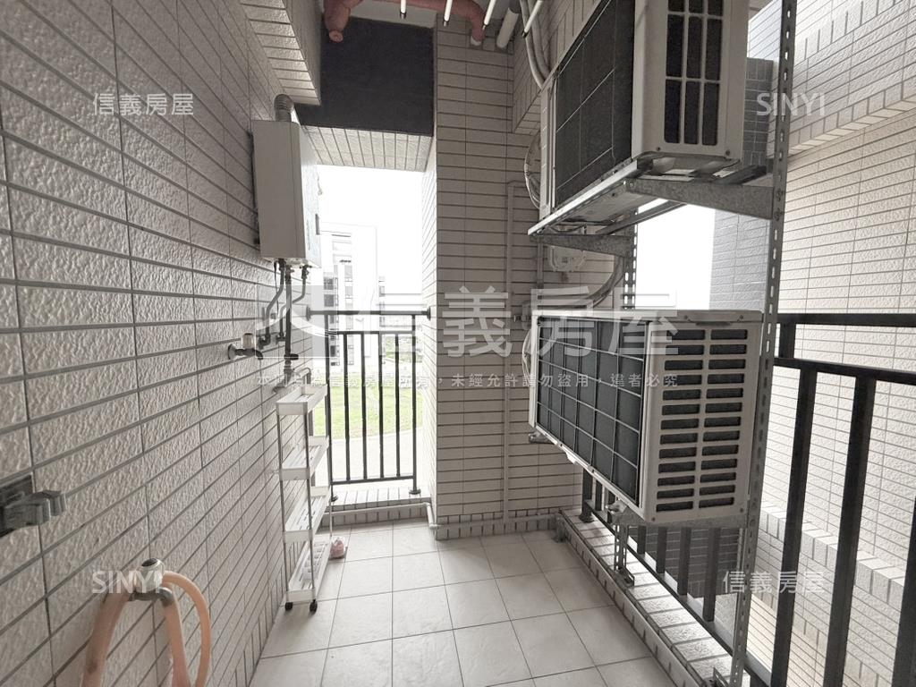 捷運棧質感好２房２衛房屋室內格局與周邊環境