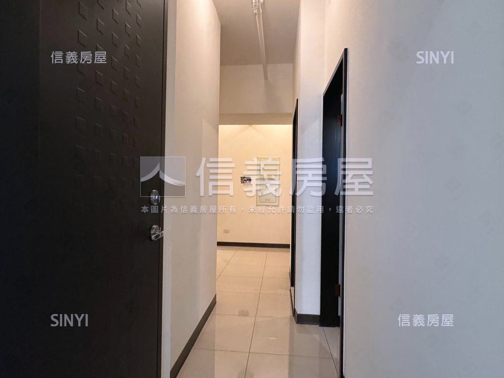 天空之邑文武百業店面房屋室內格局與周邊環境