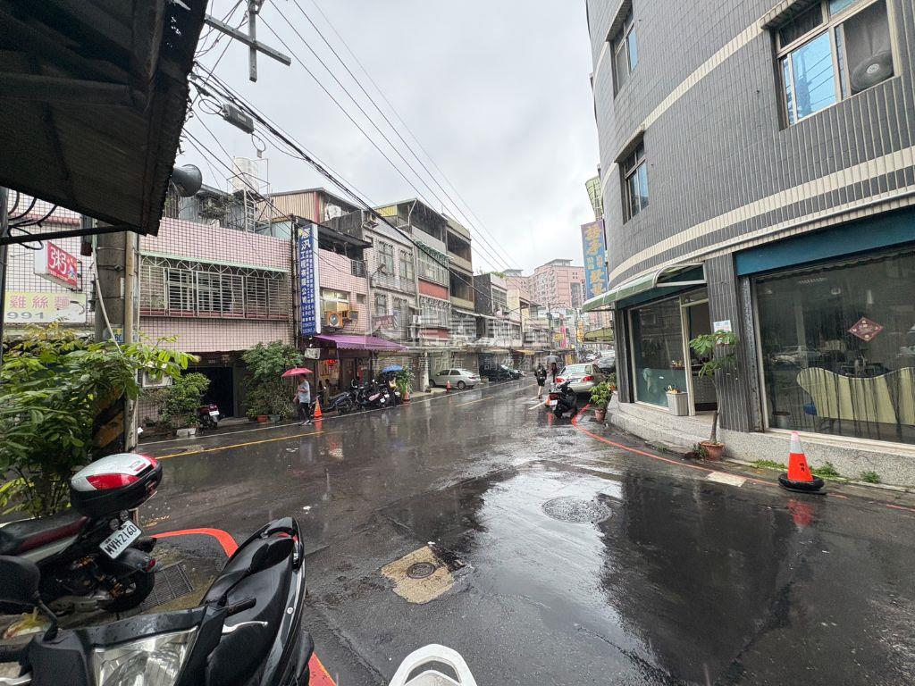 龜山靜巷機能整新透天房屋室內格局與周邊環境