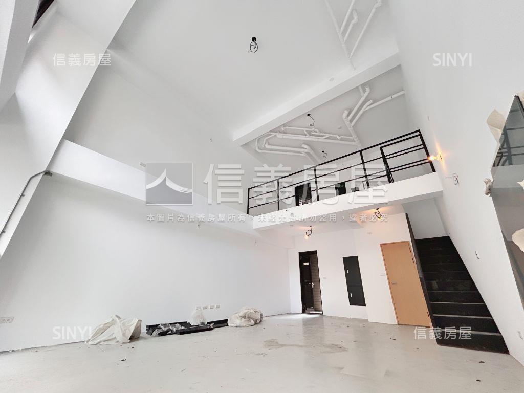 立軒敦月文化三路燙金店面房屋室內格局與周邊環境