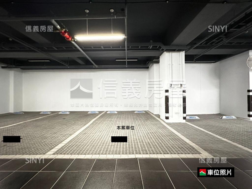 立軒敦月文化三路燙金店面房屋室內格局與周邊環境