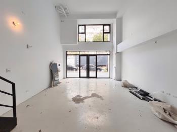 立軒敦月文化三路燙金店面