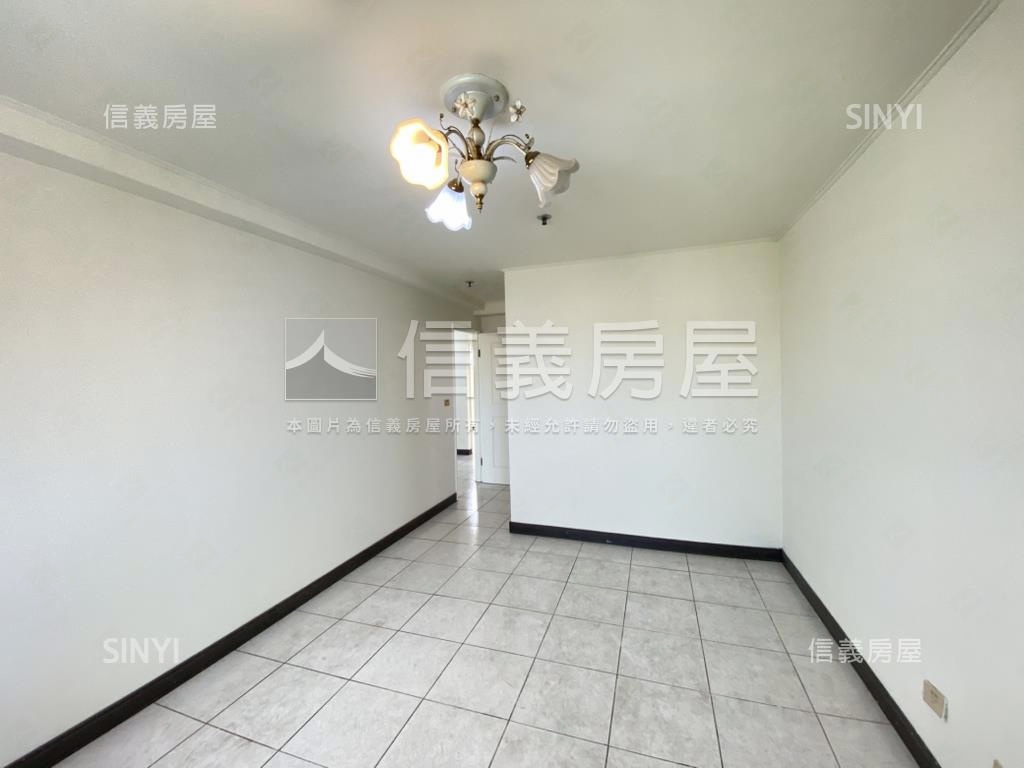 專任●幸大金滿意美景三房房屋室內格局與周邊環境