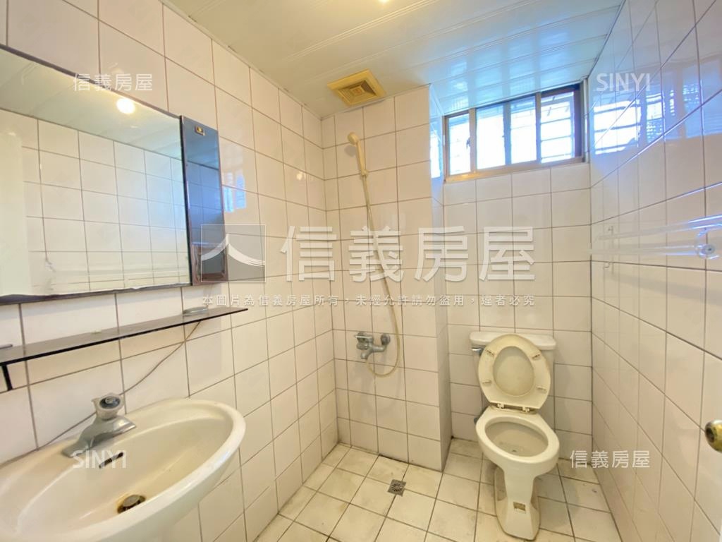 專任●幸大金滿意美景三房房屋室內格局與周邊環境