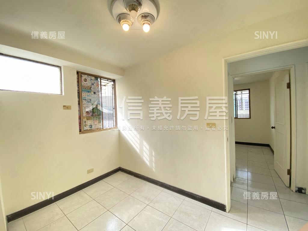 專任●幸大金滿意美景三房房屋室內格局與周邊環境