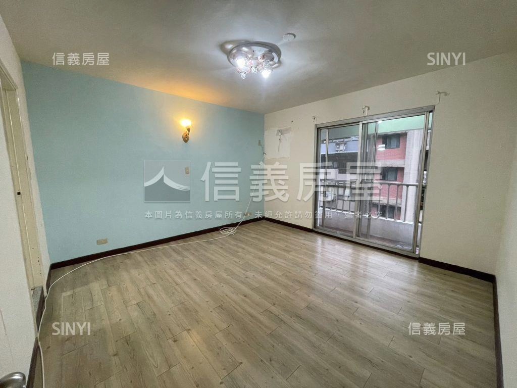 仁愛學區捷運華廈房屋室內格局與周邊環境