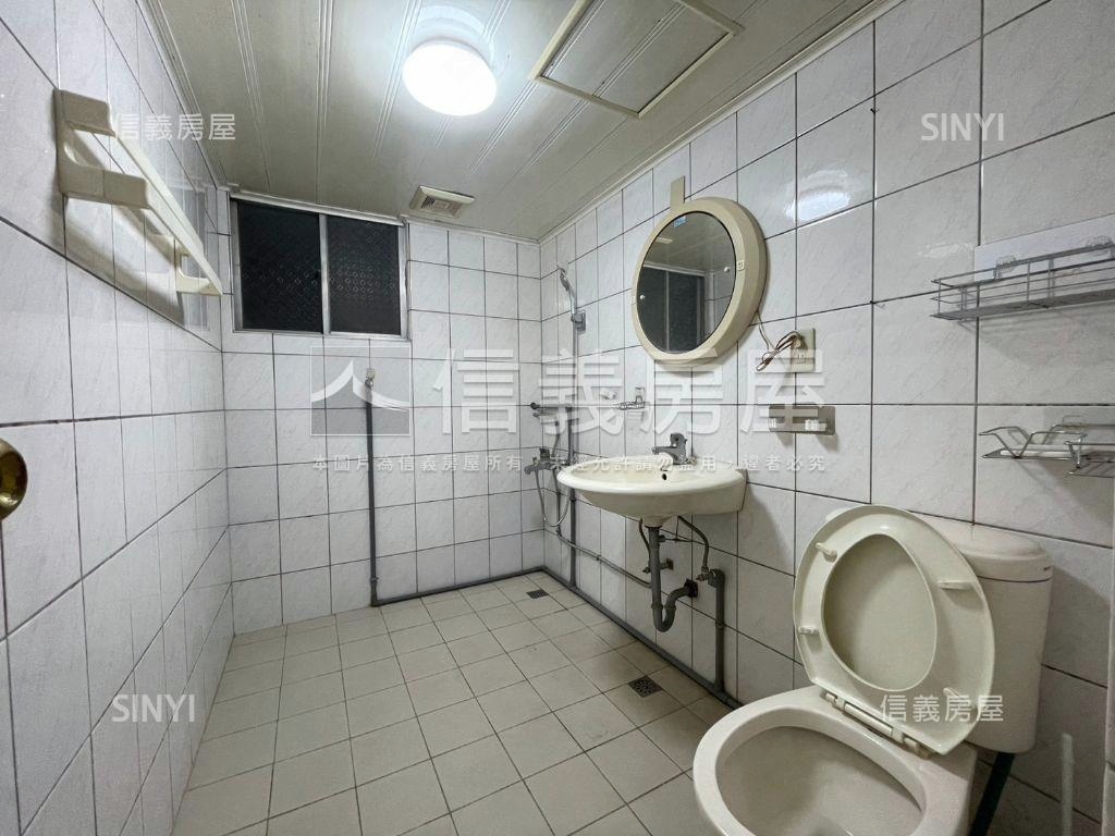 仁愛學區捷運華廈房屋室內格局與周邊環境