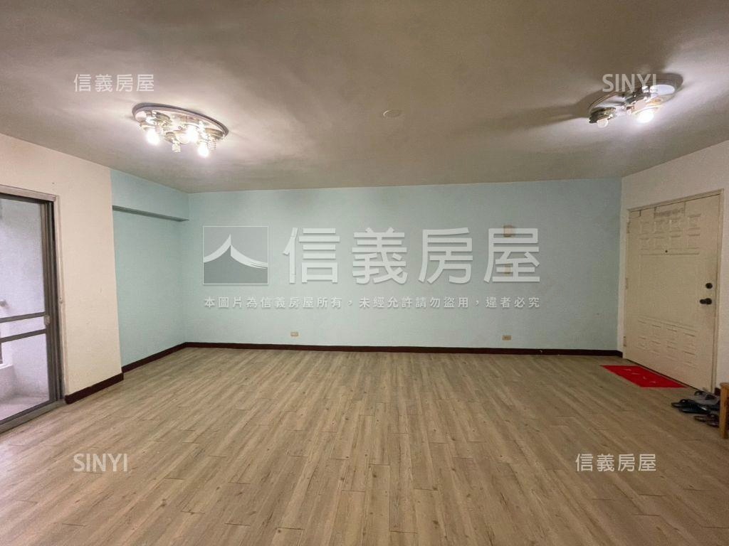 仁愛學區捷運華廈房屋室內格局與周邊環境