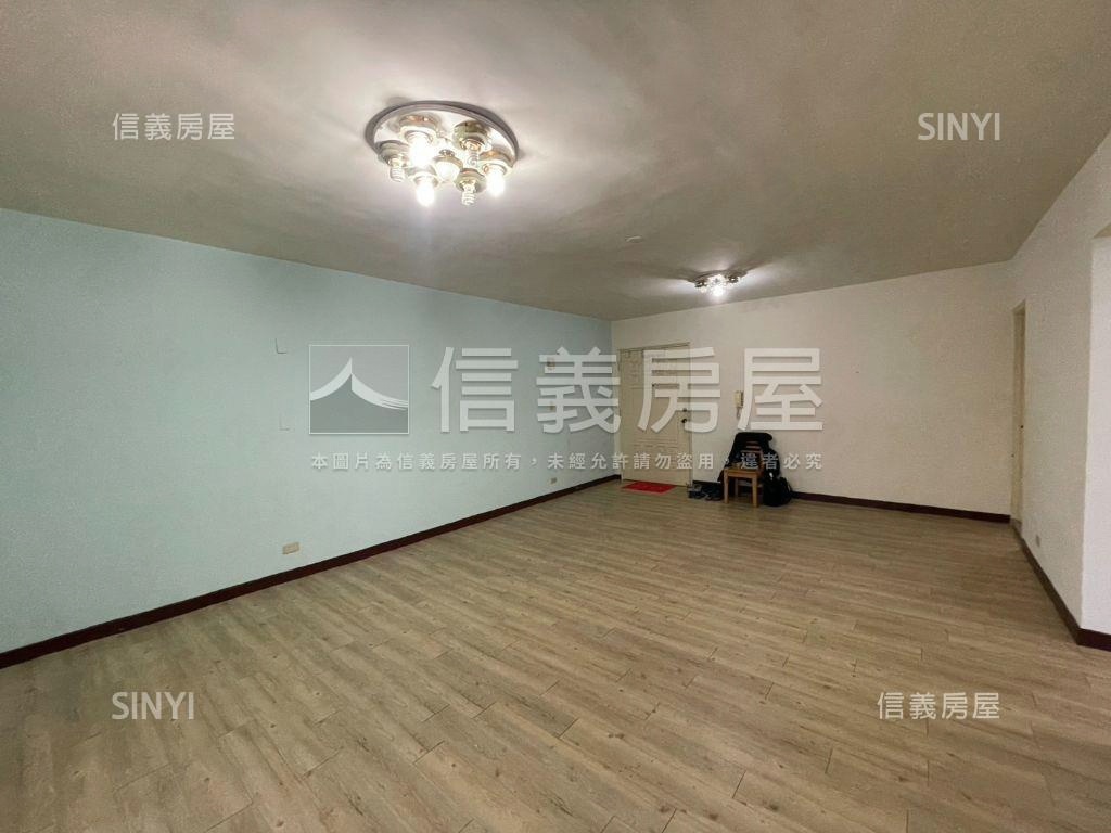 仁愛學區捷運華廈房屋室內格局與周邊環境