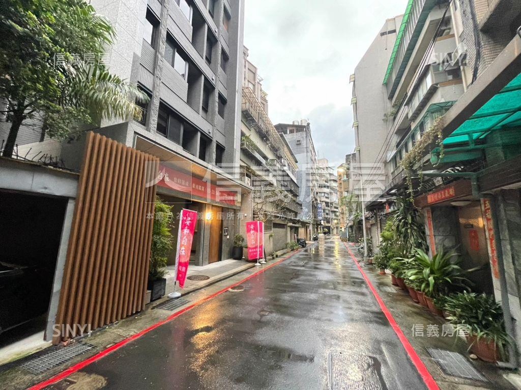 仁愛學區捷運華廈房屋室內格局與周邊環境