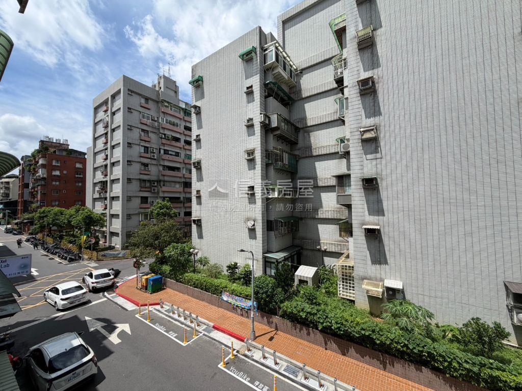 通安美寓３樓一層一戶房屋室內格局與周邊環境