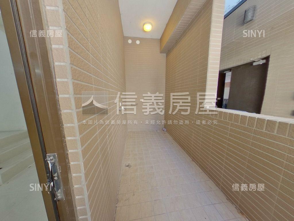 昌傑學學收租店面附車位房屋室內格局與周邊環境