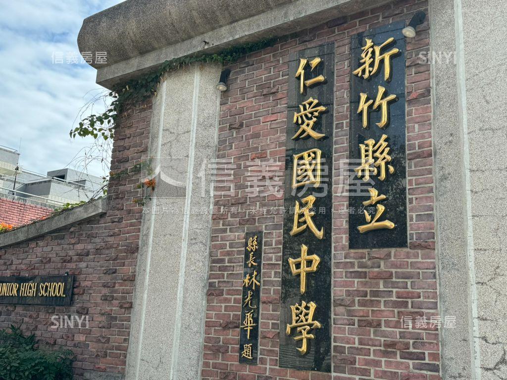 昌傑學學收租店面附車位房屋室內格局與周邊環境