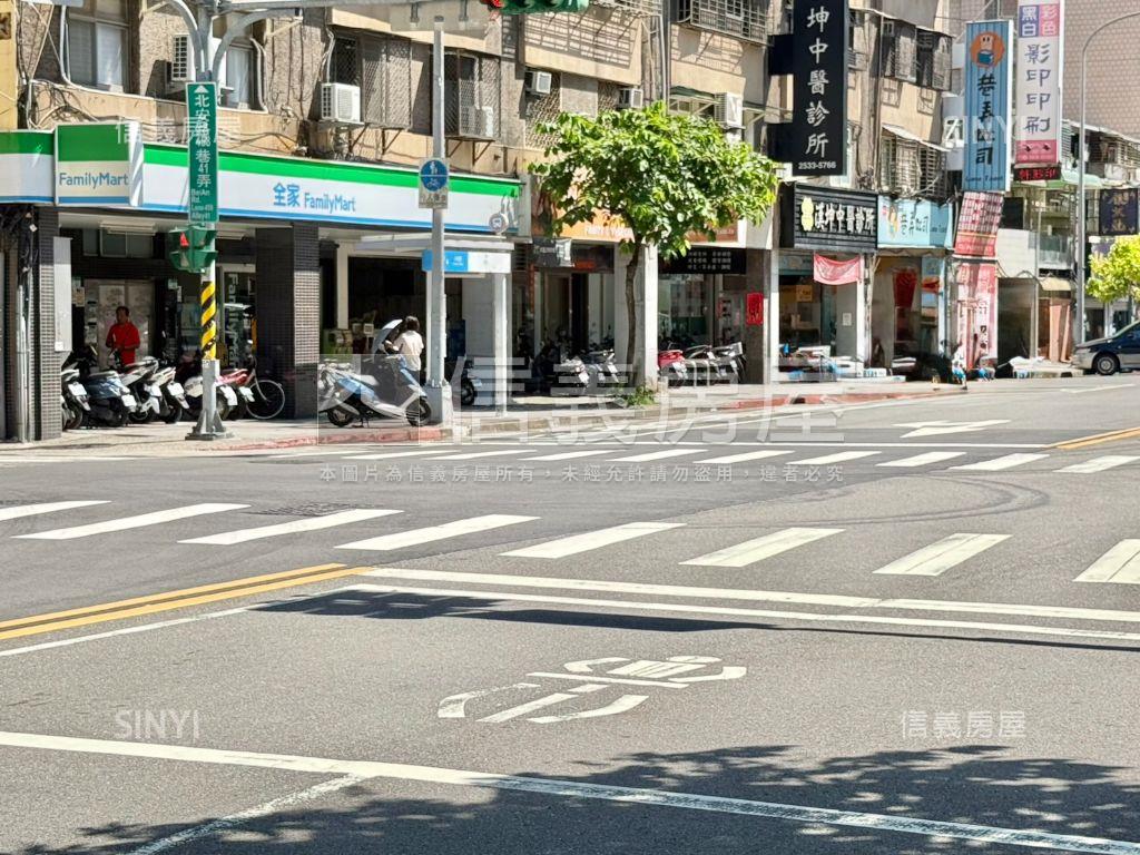⭐三叉路口金店面⭐房屋室內格局與周邊環境