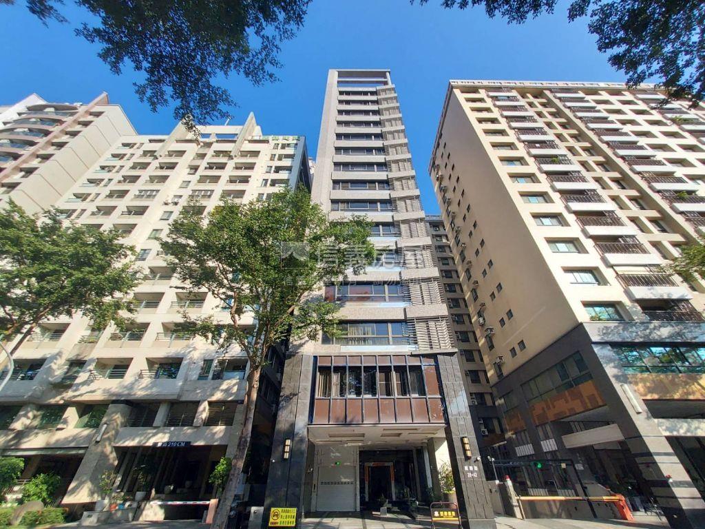 新青安農十六輕軌高樓兩房房屋室內格局與周邊環境