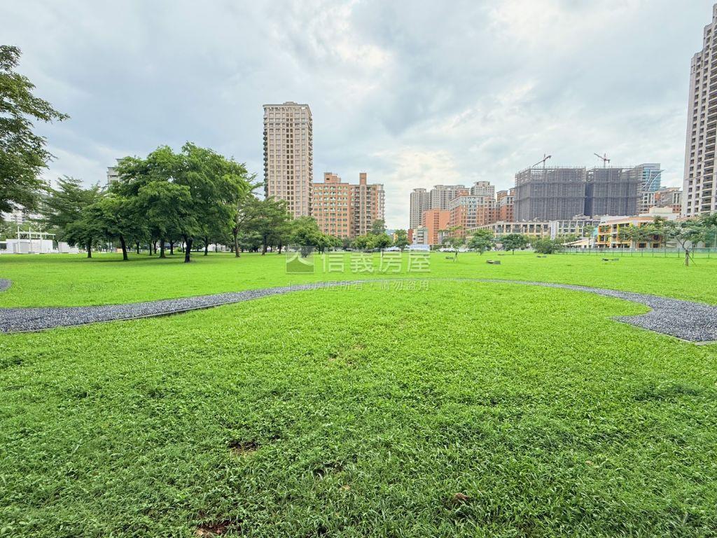 新青安農十六輕軌高樓兩房房屋室內格局與周邊環境