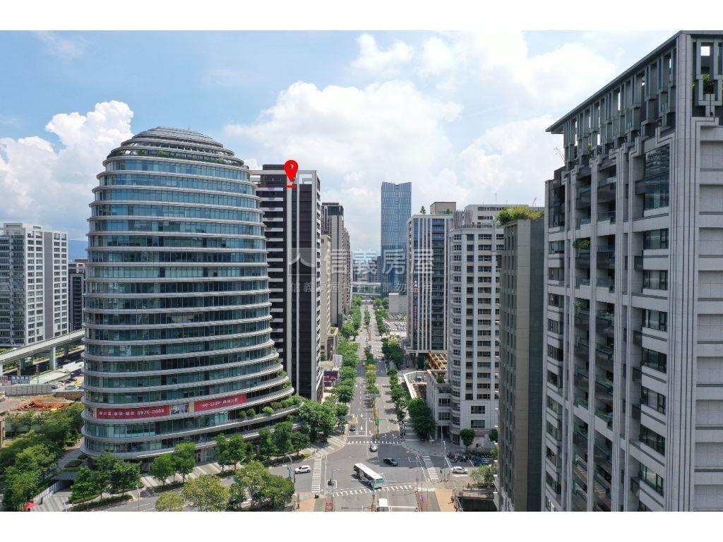 百邑精品豪邸住家邊間兩衛房屋室內格局與周邊環境