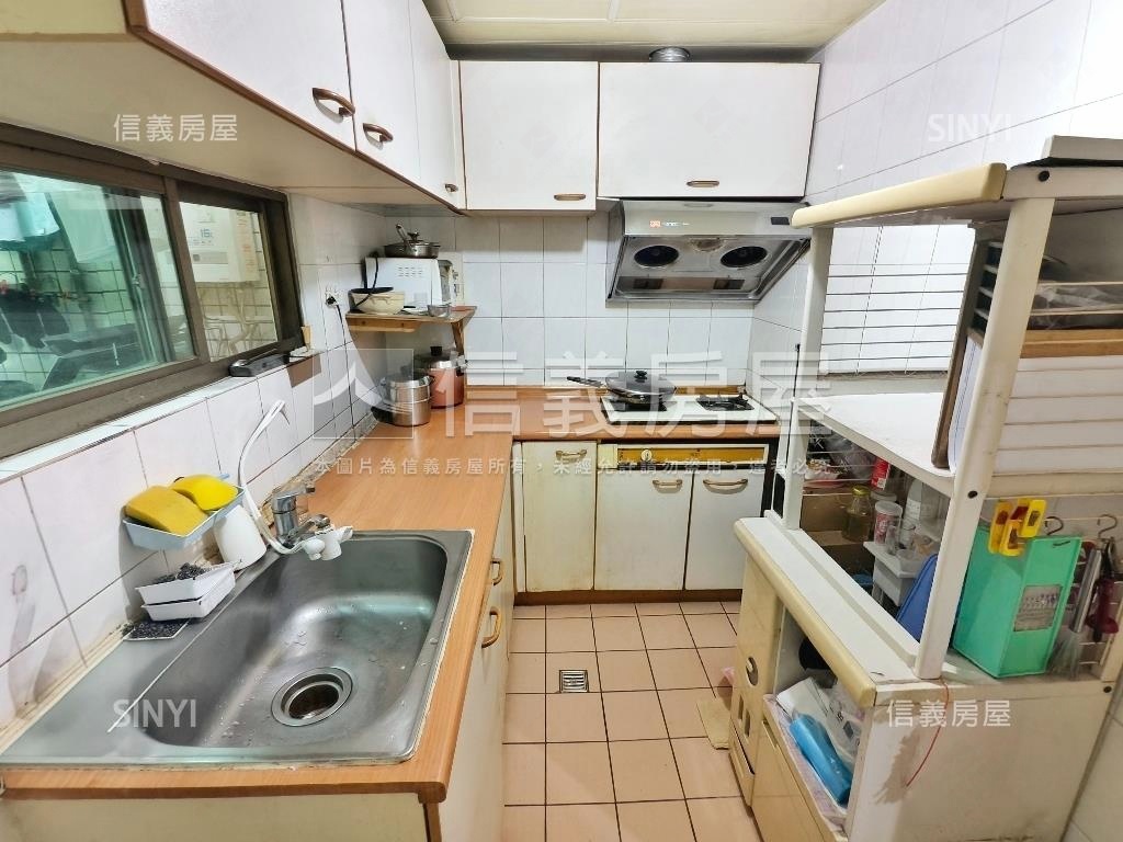 靜心邊間樹海三房平面車位房屋室內格局與周邊環境