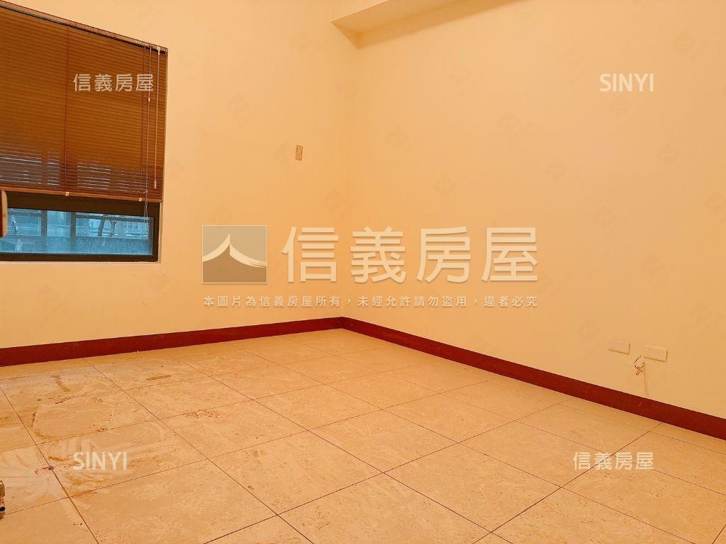 美術太普風格面寬金店房屋室內格局與周邊環境