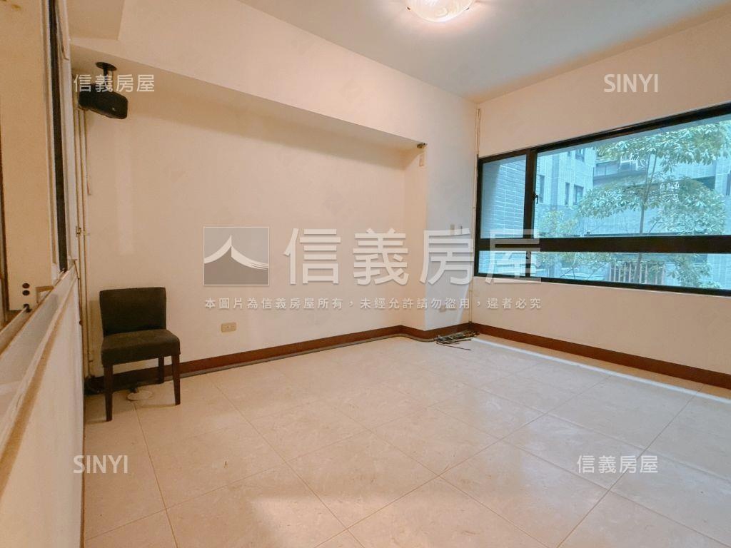 美術太普風格面寬金店房屋室內格局與周邊環境