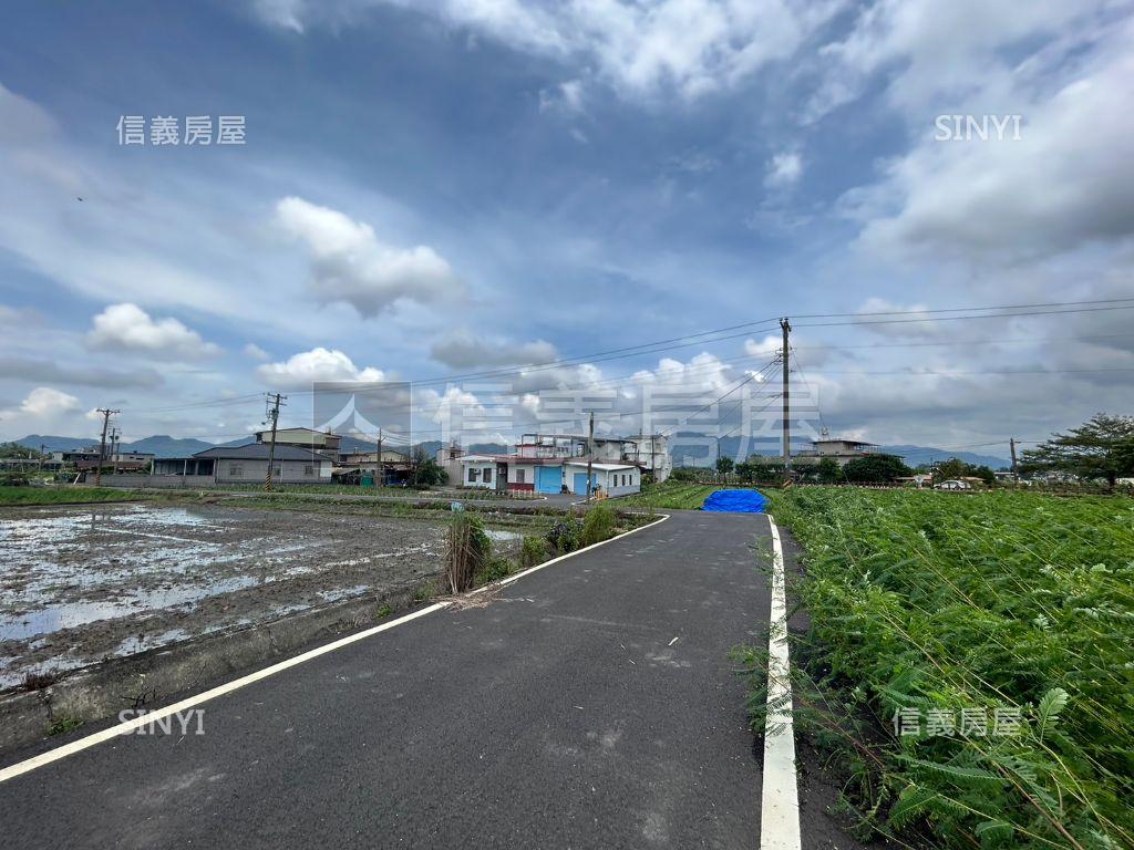 美濃雙面臨路方正美農地房屋室內格局與周邊環境