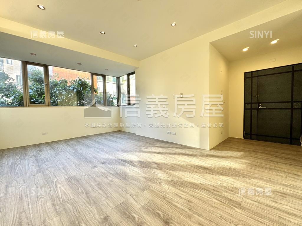 風采風精美四房平面車位房屋室內格局與周邊環境