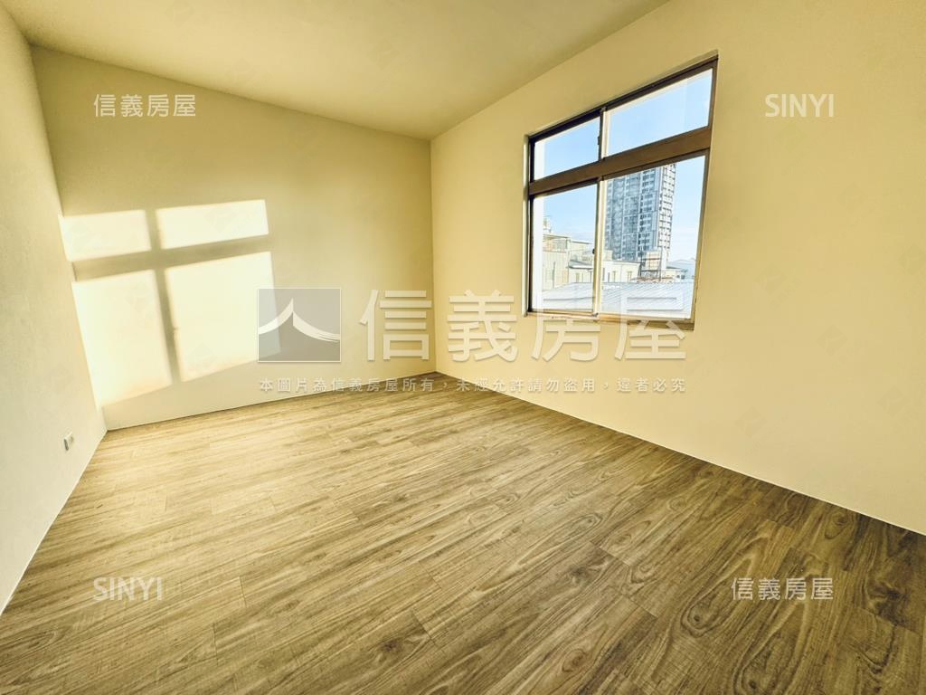 風采風精美四房平面車位房屋室內格局與周邊環境