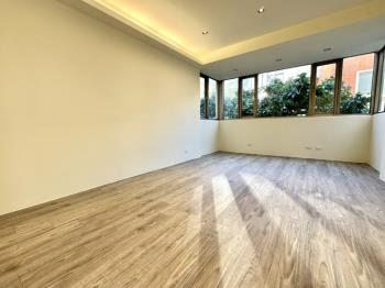 風采風精美四房平面車位