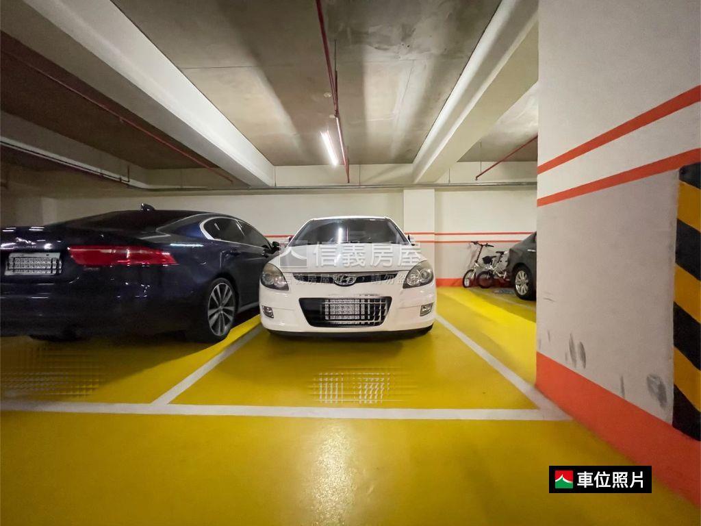 藝文力璞悅日館美２房車位房屋室內格局與周邊環境