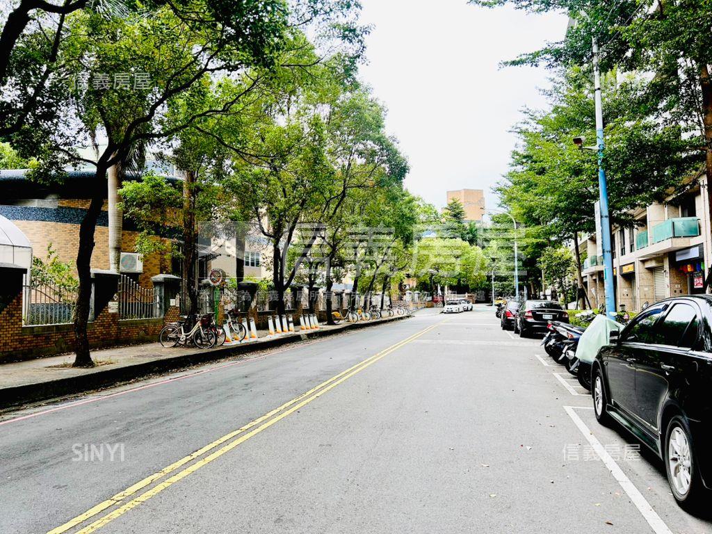 一品花園．面寬店面房屋室內格局與周邊環境